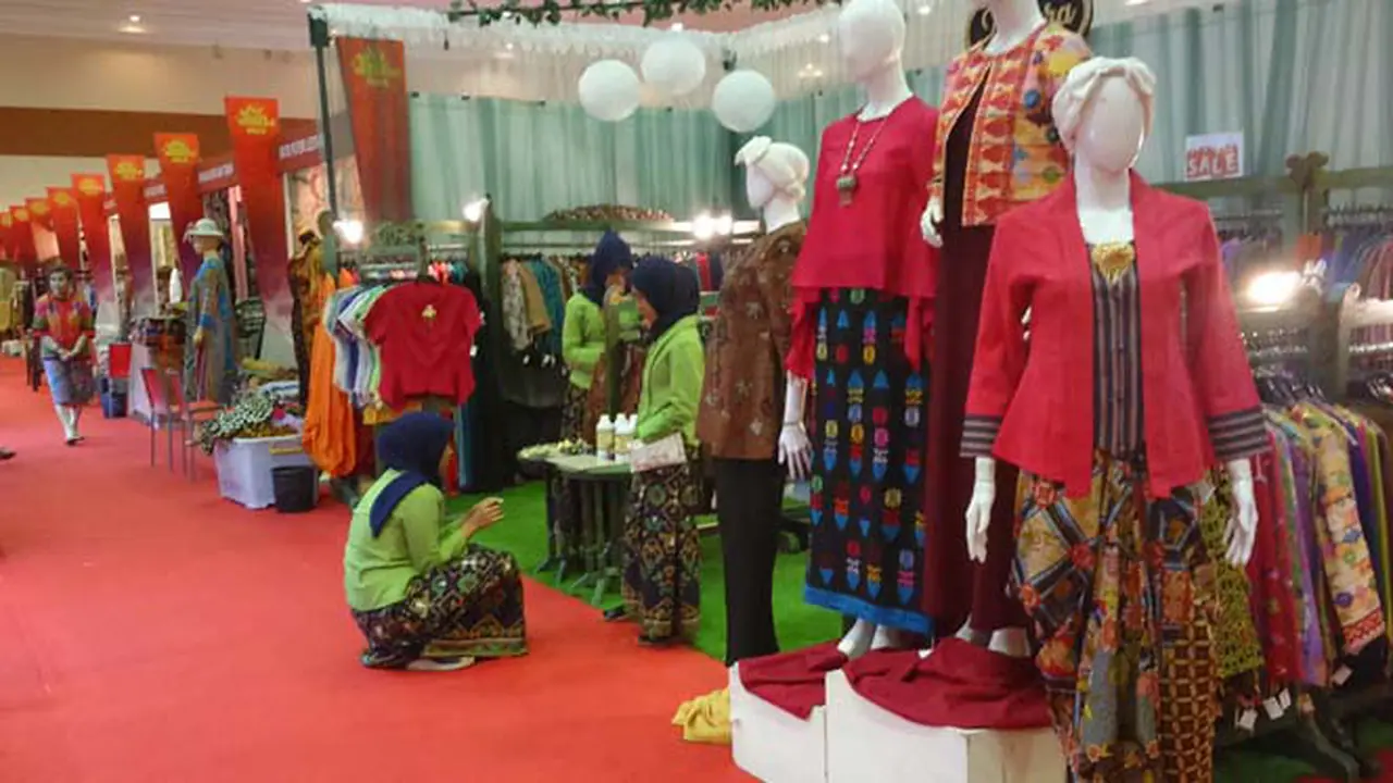 5 Alasan Harus ke Pameran Adiwastra  Nusantara 2015  