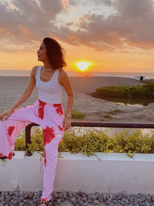 Potret Terbaru Natasha Dewanti, Awet Muda di Usia 41 Tahun