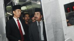 Di hari pertamanya kembali bertugas tersebut, Jokowi menghadiri rapat paripurna di Dewan Perwakilan Rakyat Daerah (DPRD) DKI Jakarta , Jakarta, Rabu (23/7/14) (Liputan6.com/Herman Zakharia)