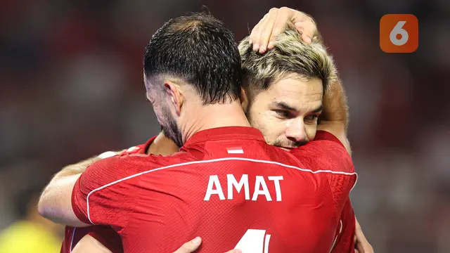 Sandy Walsh, Jordi Amat