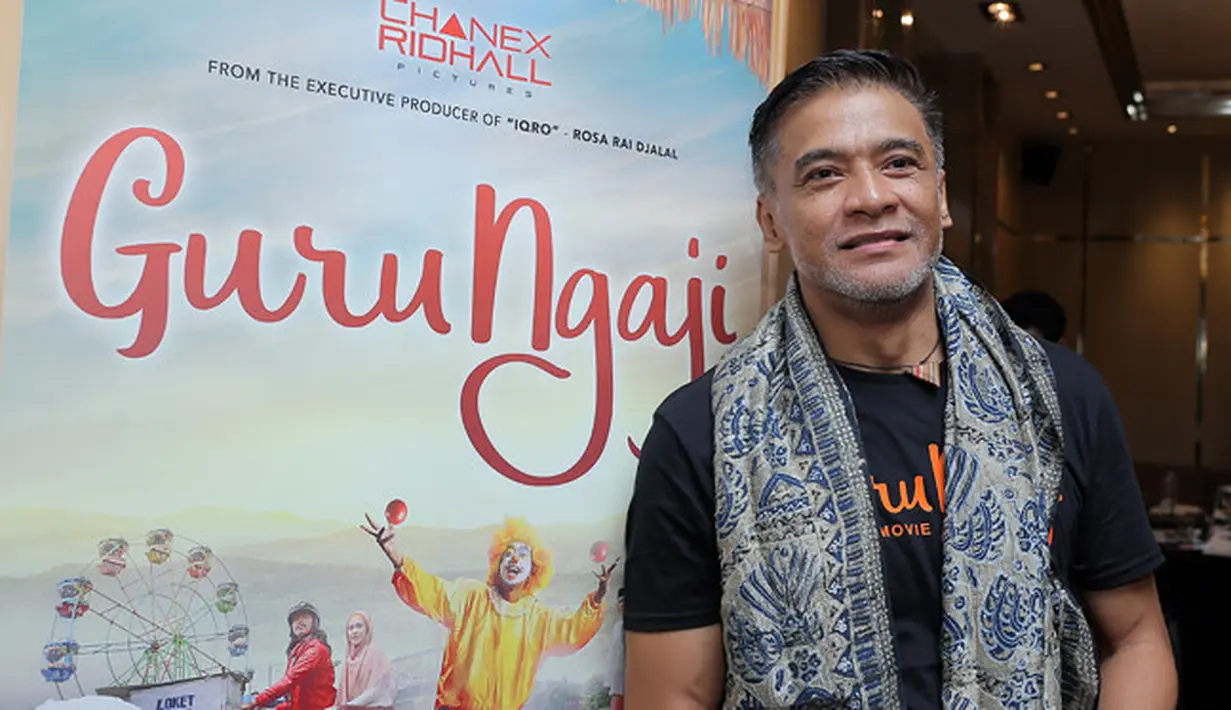 Aktor 51 tahun itu mengaku sempat merasakan deg-degan saat harus memerankan seorang guru ngaji. Meski demikian, ia mengaku tak butuh waktu lama saat mendalami karakter guru ngaji bernama Mukri. (Deki Prayoga/Bintang.com)