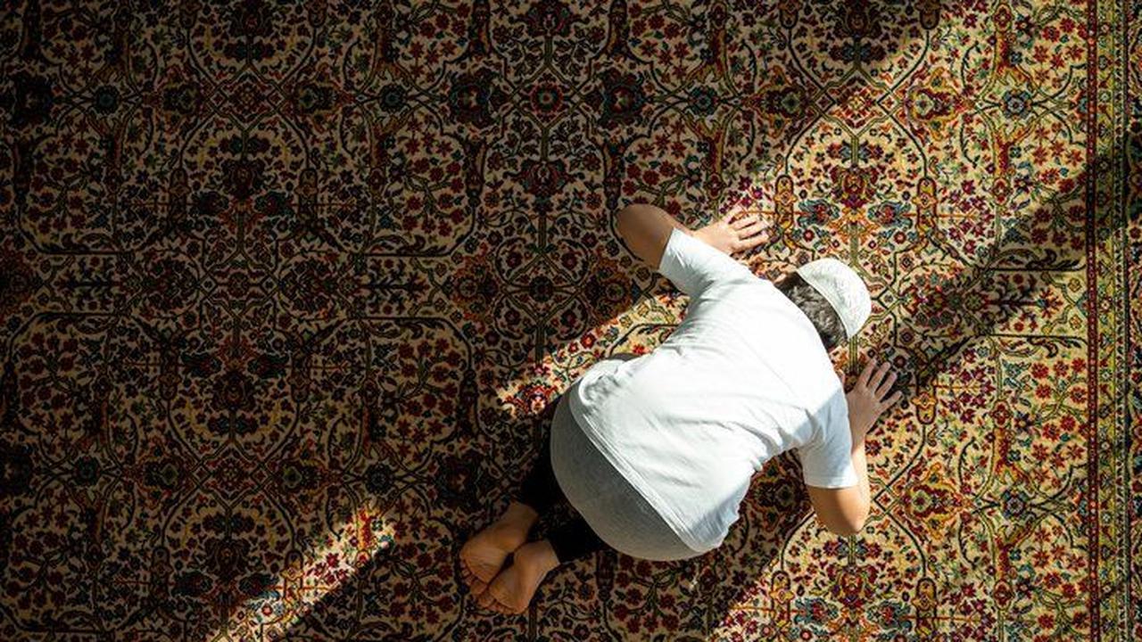 2. Shalawat Nabi<br>