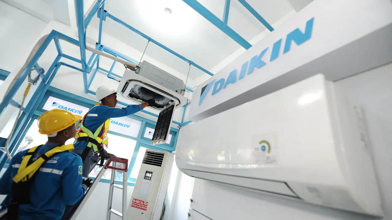 Pusat Keunggulan DAIKIN Hadir di SMKN 1 Lamongan, Jadi yang Pertama di Jatim!