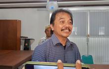 VIDEO: Menohok Roy Suryo Tertawa Balas Desakan Relawan Jokowi "Kumpul-Kumpul Gak Jelas!"
