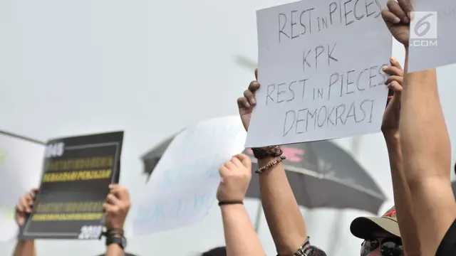 Aksi Menolak Pengesahan UU KPK di DPR