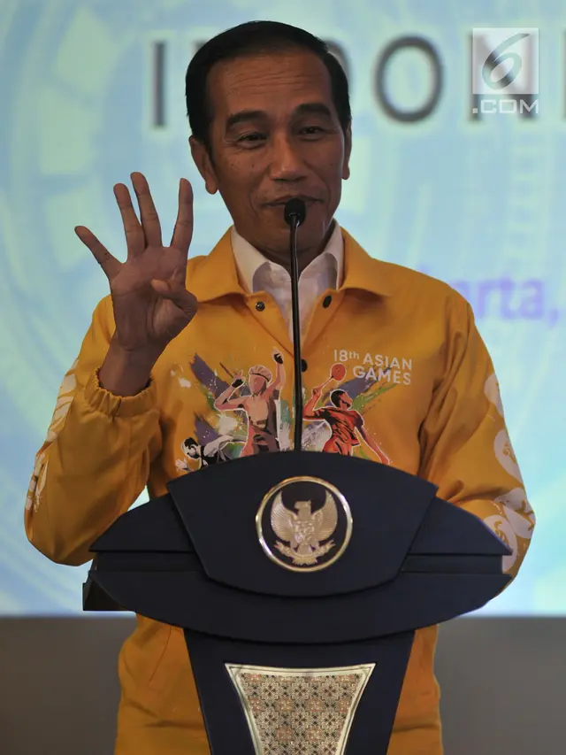 Kenakan Jaket Kuning, Jokowi Buka Puasa Bareng Tokoh Muda Digital
