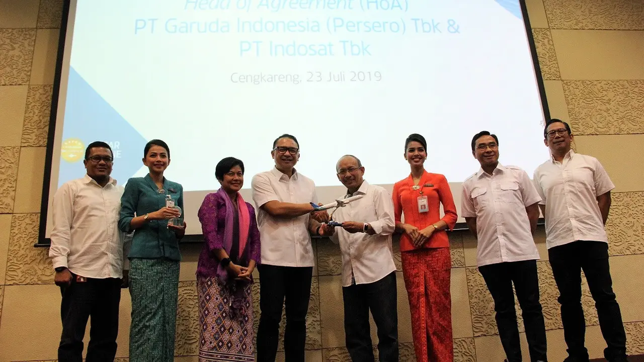 Garuda Indonesia dan Indosat Ooredoo