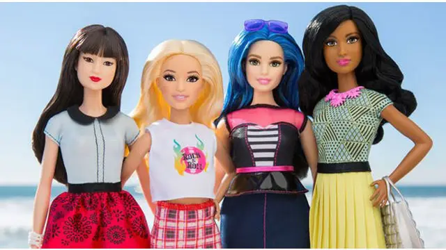 Mattel membuat perubahan bentuk Barbie yang selama ini dikecam karena menyajikan bentuk yang tidak realistis tentang wanita.