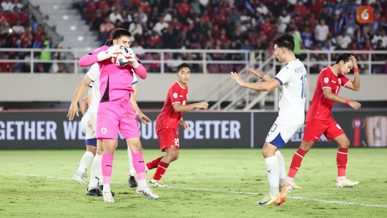 Quincy Kammeraad, Kiper Filipina yang Gawangnya Kebobolan 7 Kali oleh Timnas Indonesia 7 Tahun Lalu Kini Jadi Pahlawan di Piala AFF 2024