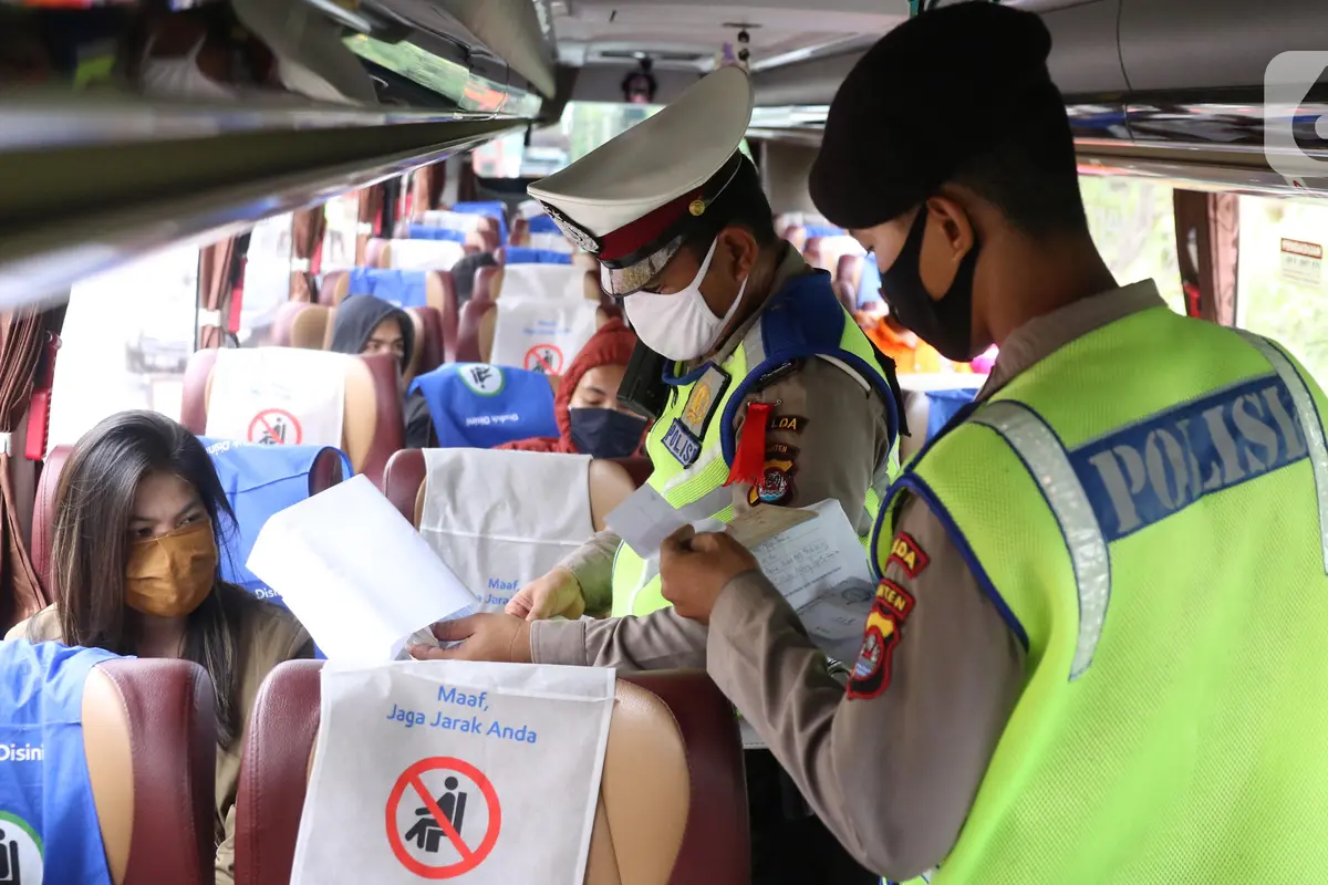 Exit Tol Merak Dijaga Ketat