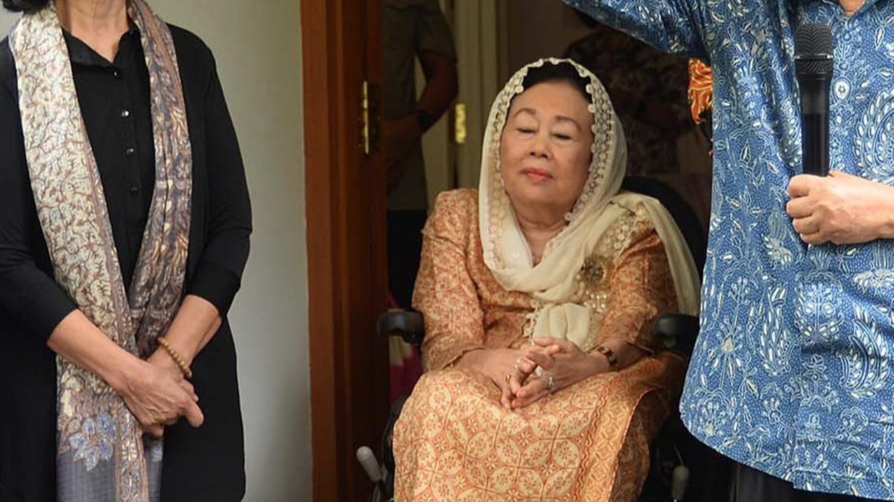 Istri Gus Dur Temui JK, Hasto: Kalau Demokrasi Normal Tidak Mungkin Turun Gunung