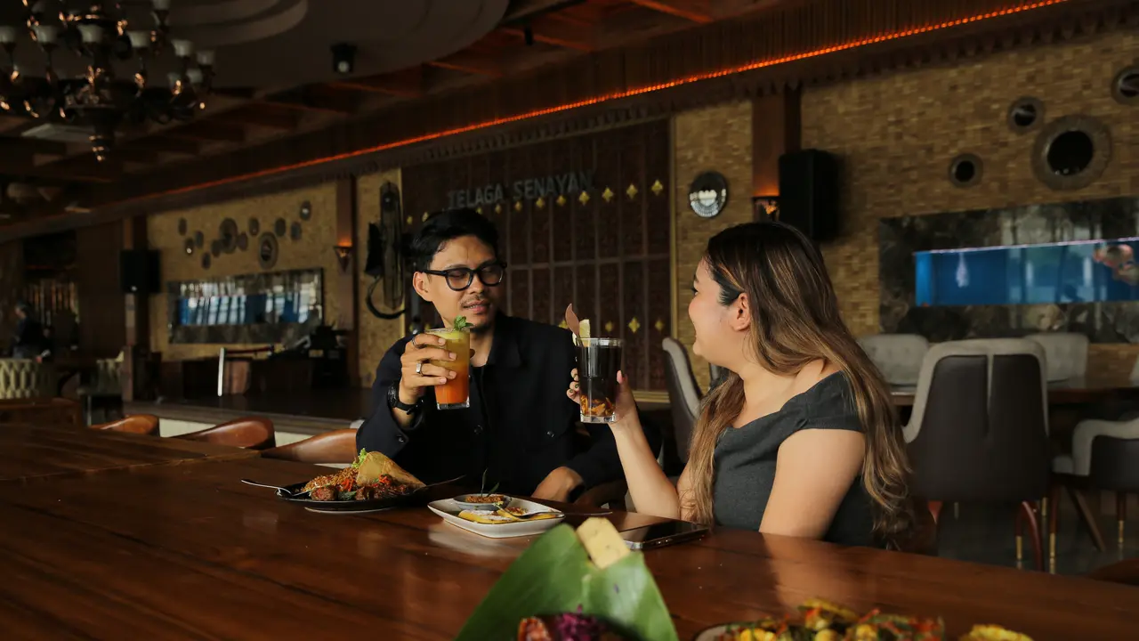 couple november pasangan ideal