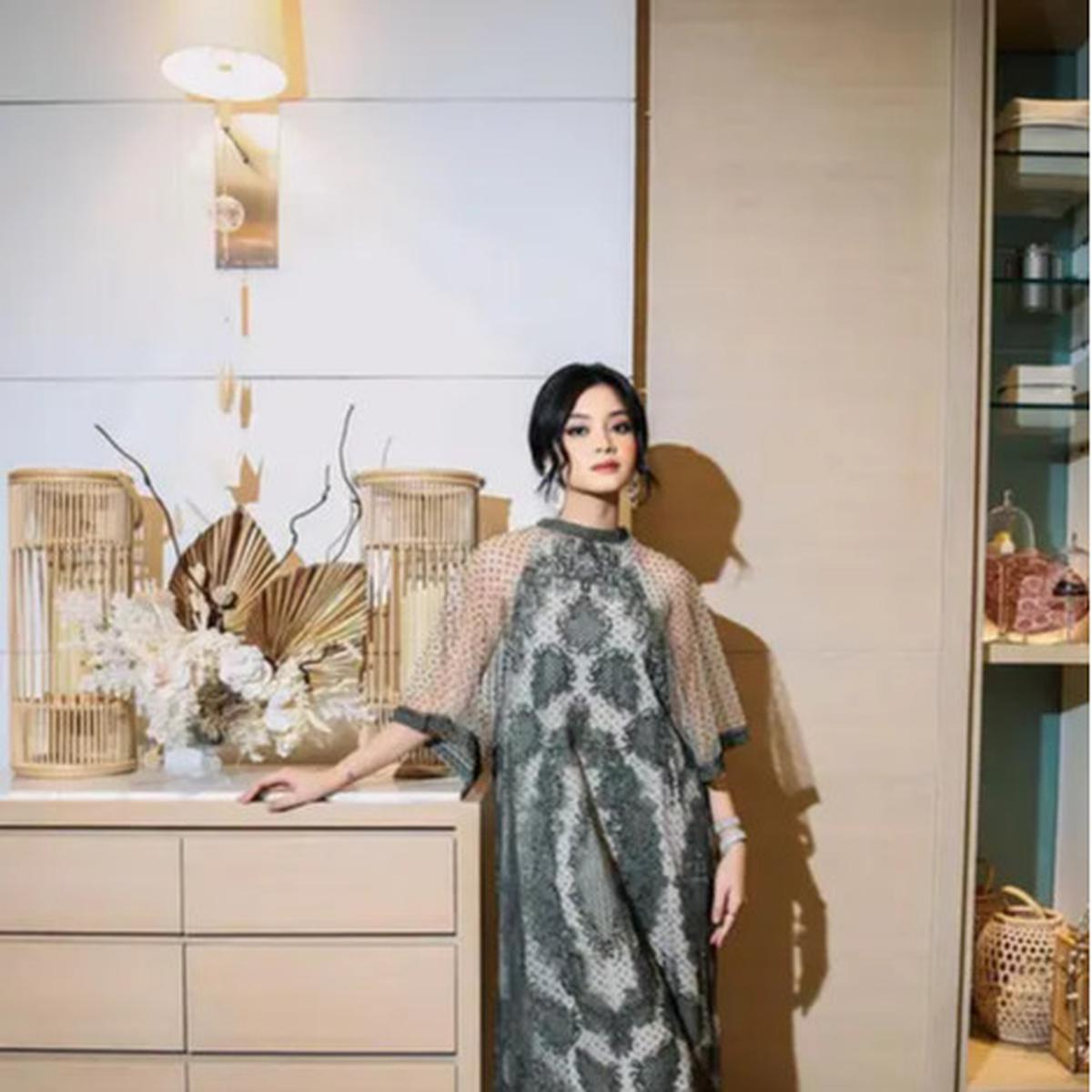 Ilustrasi Gamis ala Selebriti
