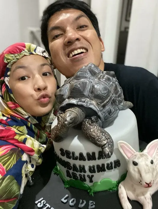 Desta Ultah (Instagram/sekarwangicake)