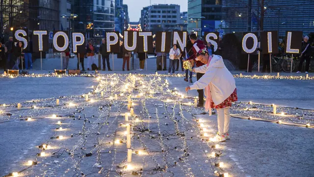 FOTO: Tanda Perdamaian Raksasa dari Belgia untuk Perang di Ukraina