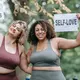Di tengah tren kecantikan yang datang silih berganti, body positivity menawarkan cara pandang bahwa tubuh tidak harus selalu mengikuti satu bentuk ideal. (Foto/Dok : Pexels)