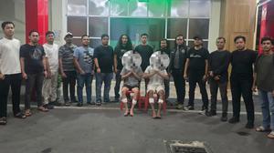 Polisi Tembak Dua Pembunuh Sopir Taksi Online Dibuang ke Parit
