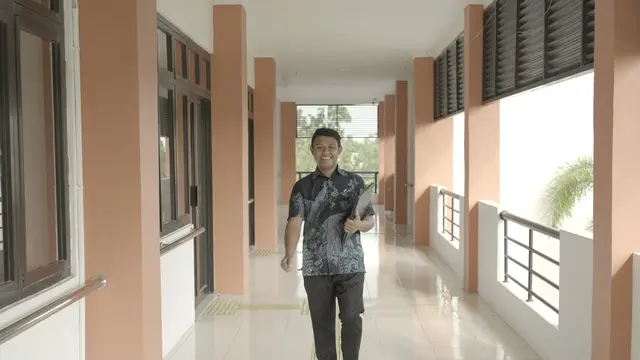 Cerita Pengorbanan Bayu: Dari NTT ke Kalsel Demi Hidup Baru Bersama Sekolah Rakyat