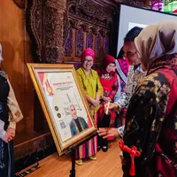 Mella Noviani hadirkan kisah inspiratif tentang ketangguhan seorang perempuan dalam buku My Healing Journey.
