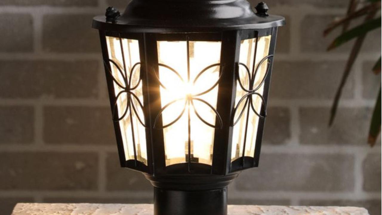 Lampu pagar teralis