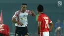 Pemain Persipura Addison Alves berlari usai mencetak gol ke gawang Persija saat lanjutan Liga 1  Indonesia di Stadion Patriot Candra Bhaga, Bekasi, Sabtu (8/7). Persija bermain imbang 1-1 dengan  Persipura. (Liputan6.com/Helmi Fithriansyah)