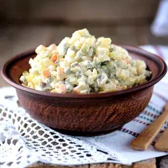 Resep salad sayur rebus kaya serat anti-inflamasi./Copyright depositphotos.com/chudo2307