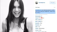 Kendall Jenner Pamer Puting Payudara di Instagram