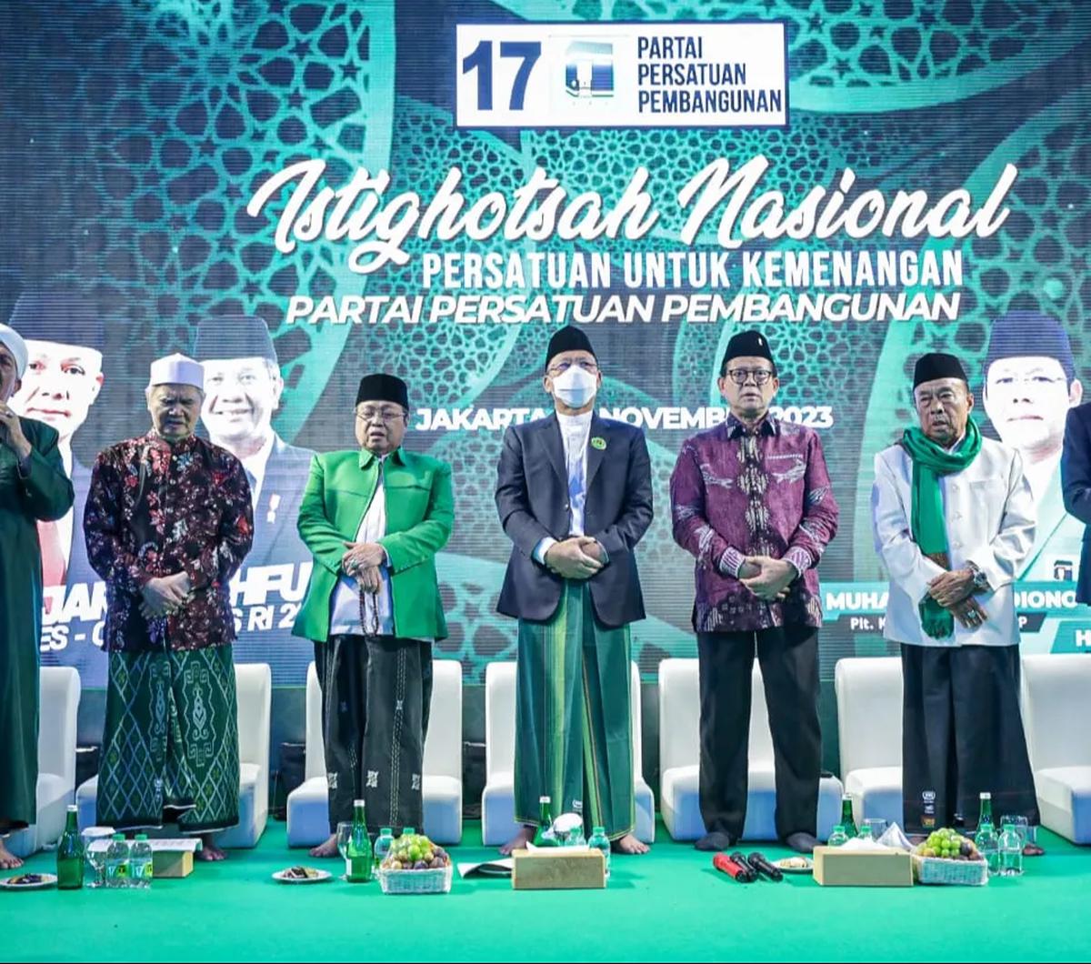 Partai Persatuan Pembangunan (PPP) menggelar kegiatan istigasah nasional, di Kantor DPP PPP, Menteng, Jakarta Pusat demi kesuksesan kampanye Pemilu 2024.&nbsp;