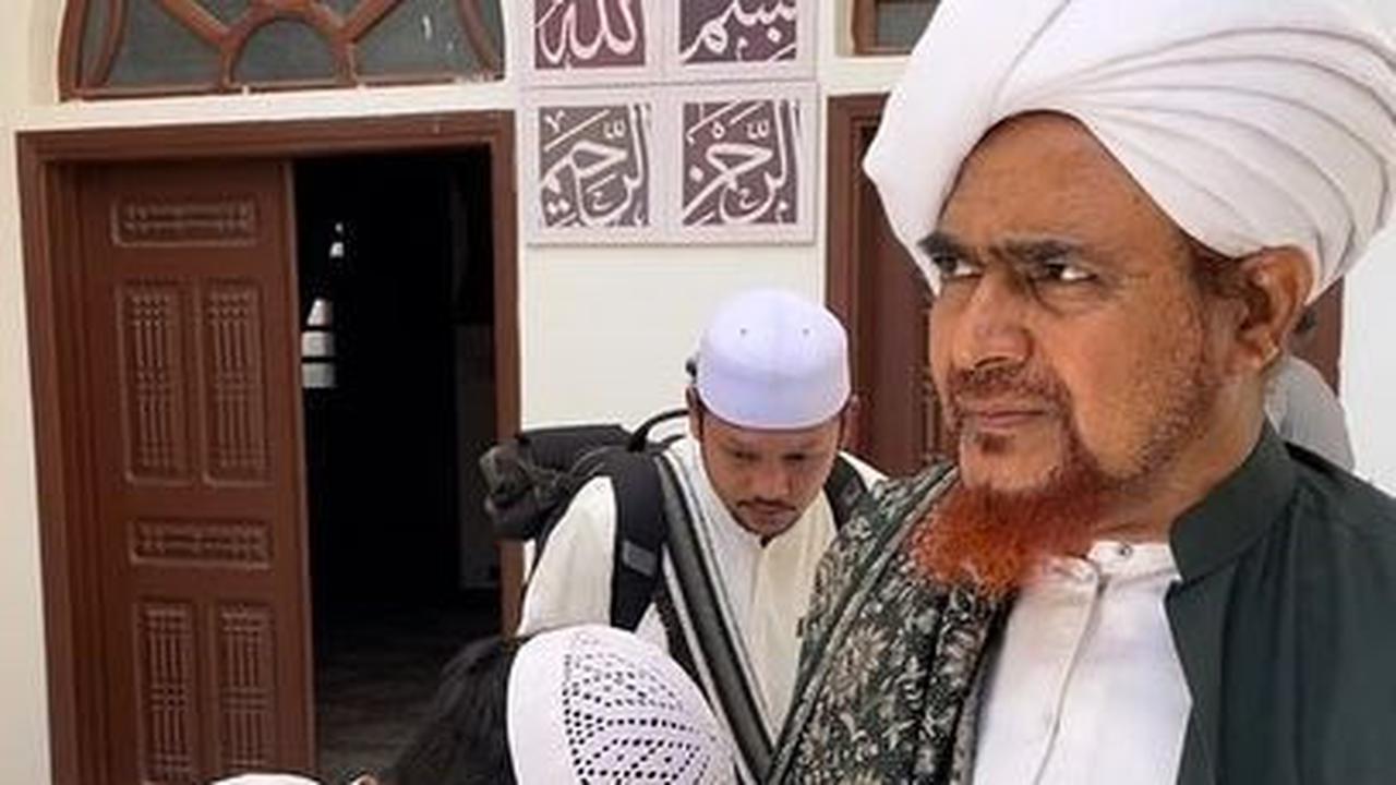 Slaim Dengan Habieb Umar bin Hafidz