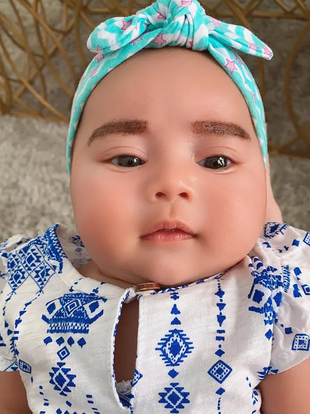 Hampir Berusia 2 Bulan, Ini 6 Potret Brilliant Maylafaisha Buah Hati Bedu