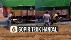 Jalan tanjakan memang mengerikan untuk sopir truk bermuatan berat. Ini dia aksi sopir truk handal ketika tak kuat nanjak.
