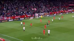 Sevilla mengakhiri catatan tanpa kemenangan dan membuka harapan ke Liga Europa setelah menang 1-0 dari Real Sociedad di Liga Spany...