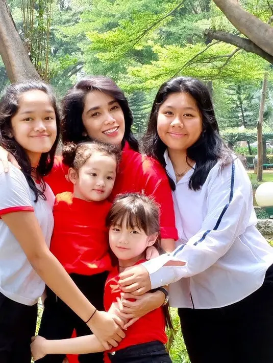 (Instagram/ussypratama)