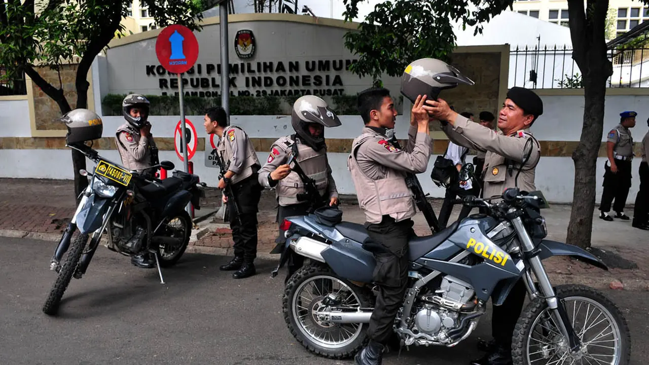 Jelang Pengumuman Presiden, KPU Dijaga 3.000 Polri 