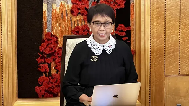 Kunjungan Menlu Retno Marsudi ke Tokyo, Jepang mendampingi Presiden Jokowi.