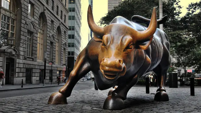 Patung The Charging Bull of New York. (Sumber Flickr)