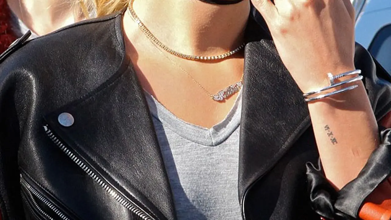 Hailey Baldwin