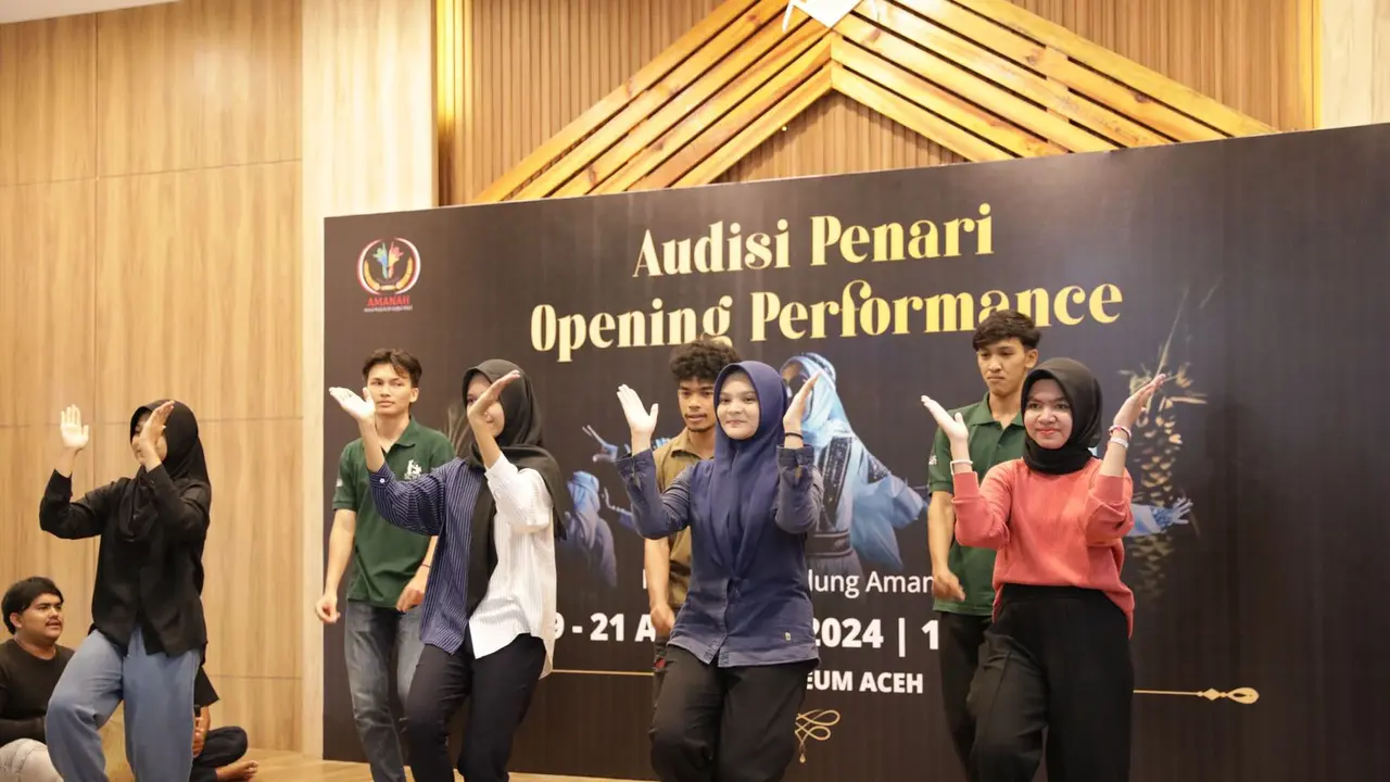 Aneuk Muda Aceh Unggul Hebat (AMANAH) membuka audisi penari untuk acara peresmian Gedung AMANAH, Senin (19/8/2024). Ratusan penari akan disiapkan untuk menyambut Presiden Joko Widodo pada acara 8 September 2024 (Istimewa)
