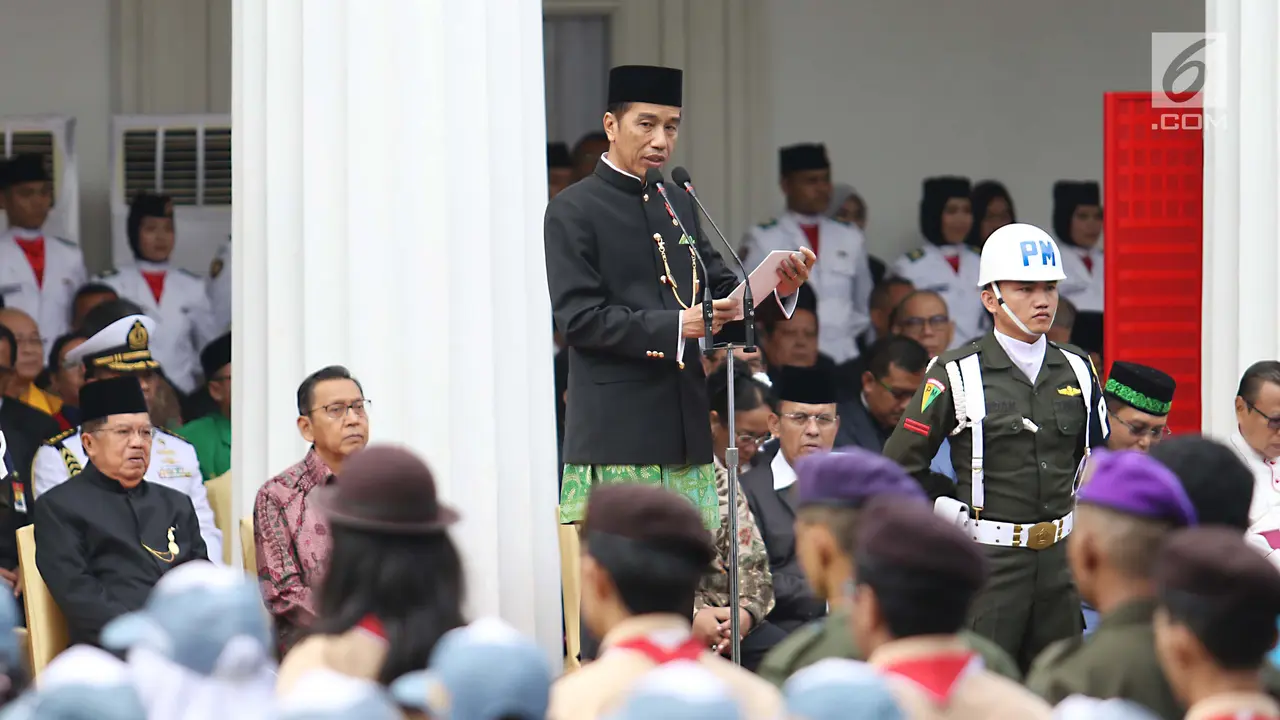 Kenakan Baju Betawi Jokowi Pimpin Upacara Hari Lahir Pancasila