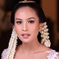 Maudy Ayunda dengan riasan Marlene Hariman (Instagram/marlenehariman)