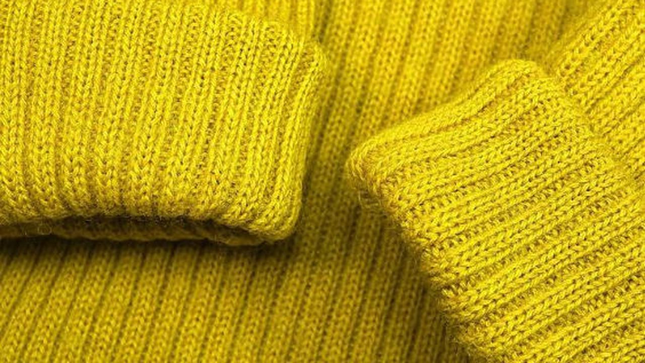 Direktur Bisnis dan Pemasaran Smesco Indonesia, Wientor Rah Mada mengaku telah menerima laporan dari para pelaku UMKM yang bangkrut. Salah satunya adalah konveksi sweater.