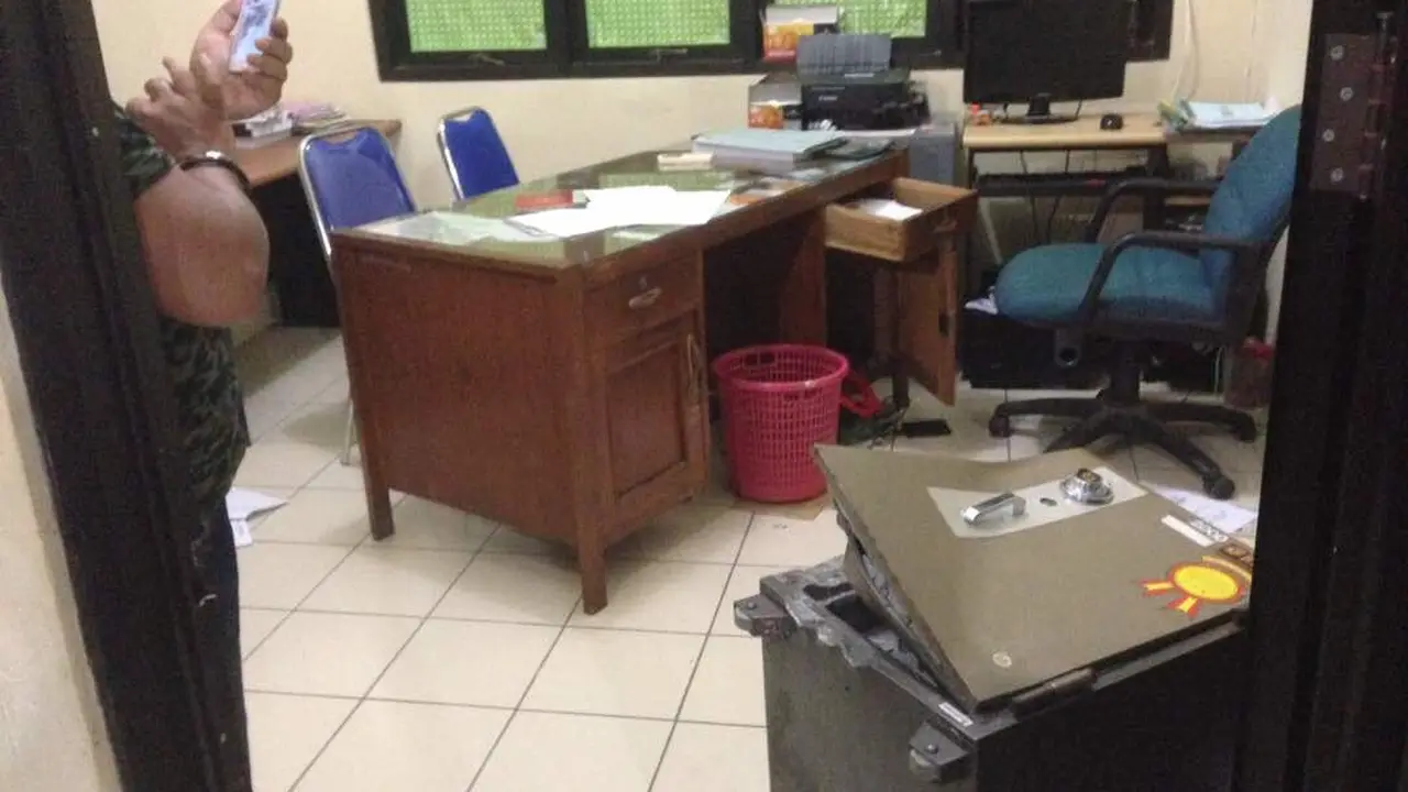 Lumpuhkan Satpam, Perampok Acak-Acak Kantor Dinas PUPR Cirebon