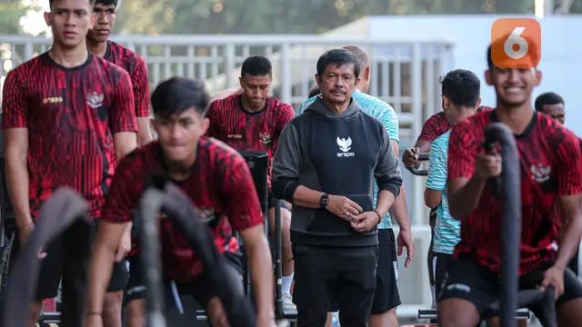 Foto: Timnas Indonesia U-20 Digembleng Latihan Fisik Berat, Dibimbing Langsung oleh Pelatih Marinir Amerika Serikat