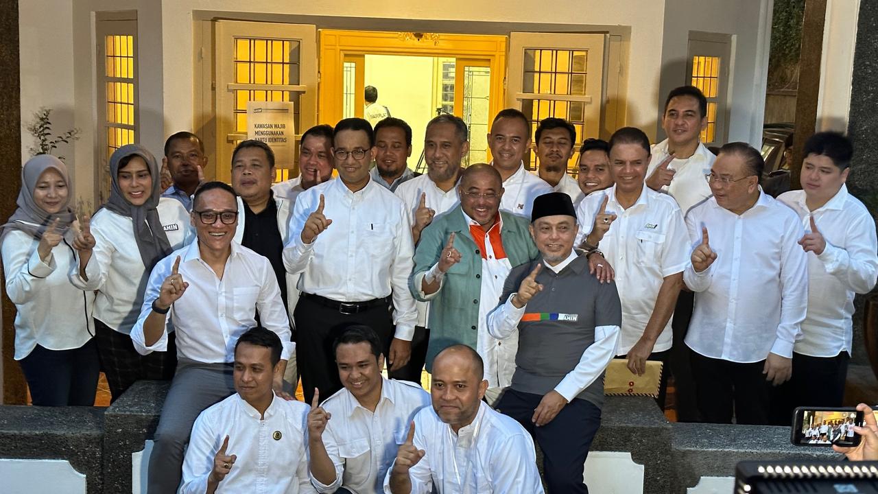 Pasangan calon presiden dan wakil presiden (capres-cawapres) Anies Baswedan-Muhaimin Iskandar menyiapkan sebanyak 89 juru bicara Tim Pemenangan Nasional (Timnas) AMIN untuk ajang pilpres 2024. (Liputan6.com/Nanda Perdana Putra)