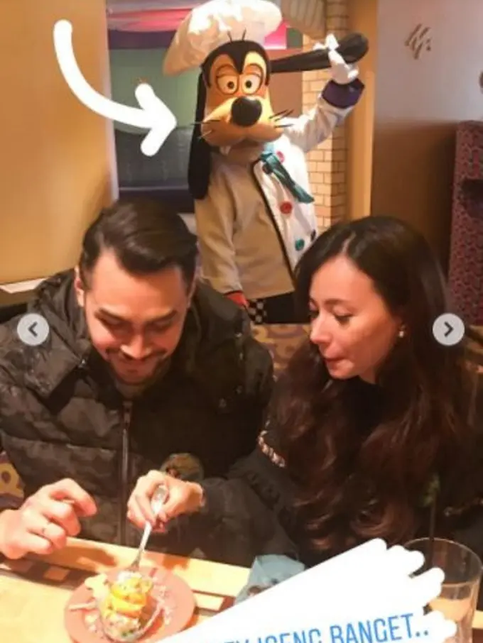 [Bintang] Asmirandah dan Jonas Rivanno