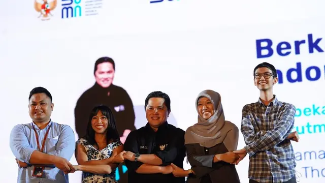 Menteri Badan Usaha Milik Negara (BUMN) Erick Thohir memberikan pembekalan peserta rekrutmen bersama BUMN 2022 bertajuk "Berkarya untuk Indonesia" di Tennis Indoor Senayan, Jakarta, Rabu (18/5/2022). (Dok BUMN)