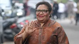 Ribka Haluk merupakan seorang penjabat (Pj) Gubernur Papua Tengah. Ia menjadi salah satu yang disebut-sebut masuk radar calon menteri Prabowo Subianto-Gibran Rakabuming Raka periode 2024-2029. (Liputan6.com/Herman Zakharia)