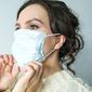 Ilustrasi orang yang memakai masker untuk mencegah virus. Credits: pexels.com by Polina Tankilevitch