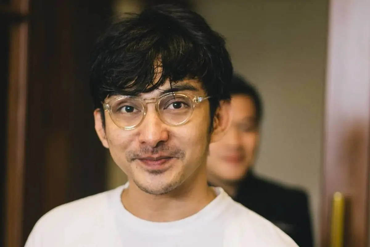 [Fimela] 6 Potret Yoga Pratama yang Awet Muda di Usia 38 Tahun