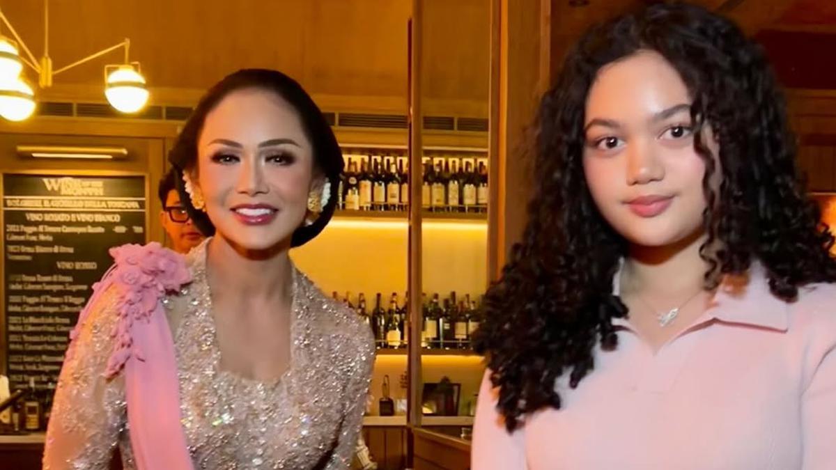 Amora Lemos Rayakan Ulang Tahun ke-15 dengan Nuansa Serba Pink